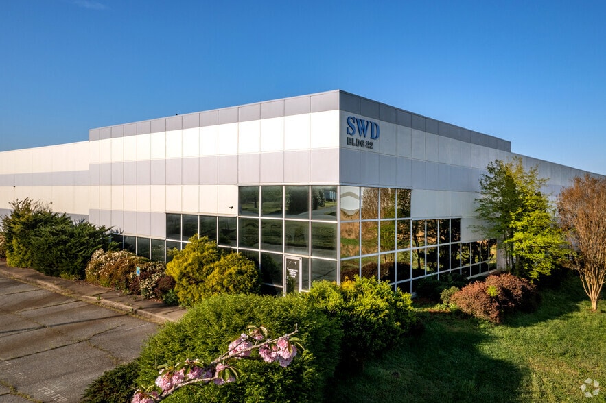 More Photos Of 5475 N Blackstock Rd, Spartanburg Warehouse For Lease