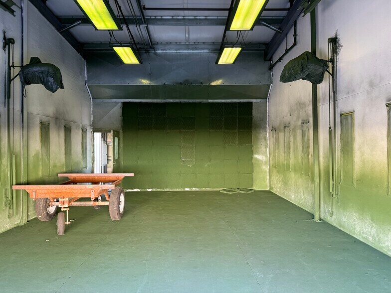 More Photos Of 2244 Ivy St, Chico Manufacturing For Sale