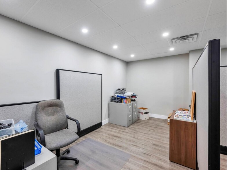 More Photos Of 7228 Progress Way, Delta Manufacturing For Sale