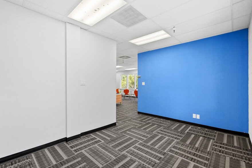 More Photos Of 289 S San Antonio Rd, Los Altos Office For Lease