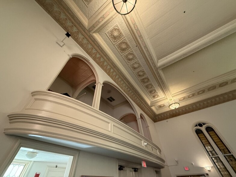 More Photos Of 15 Green Street, Augusta Specialty For Sale