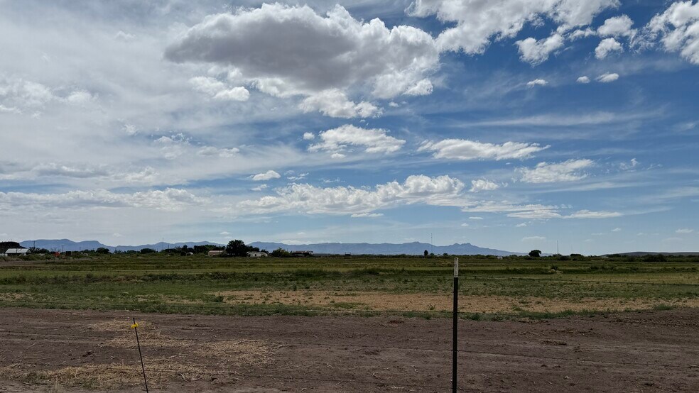 More Photos Of 8610 HWY 17, Balmorhea Specialty For Sale