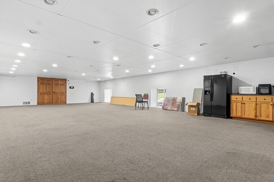 More Photos Of 671-675 Grupe St, Roberts Warehouse For Sale
