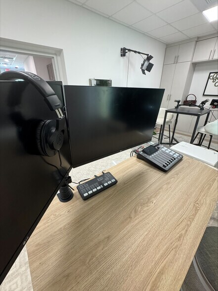 More Photos Of 9100 Belvedere Rd, Royal Palm Beach Coworking Space