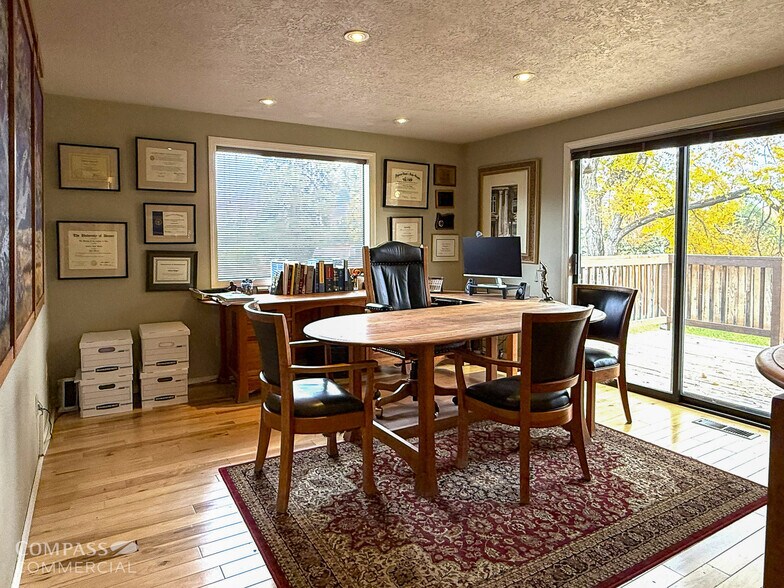 More Photos Of 1222 NE 4th St, Bend Office For Sale