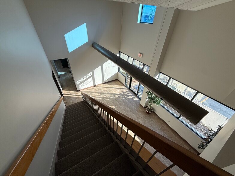 More Photos Of 12635-12651 Hemlock St, Overland Park Showroom For Sale