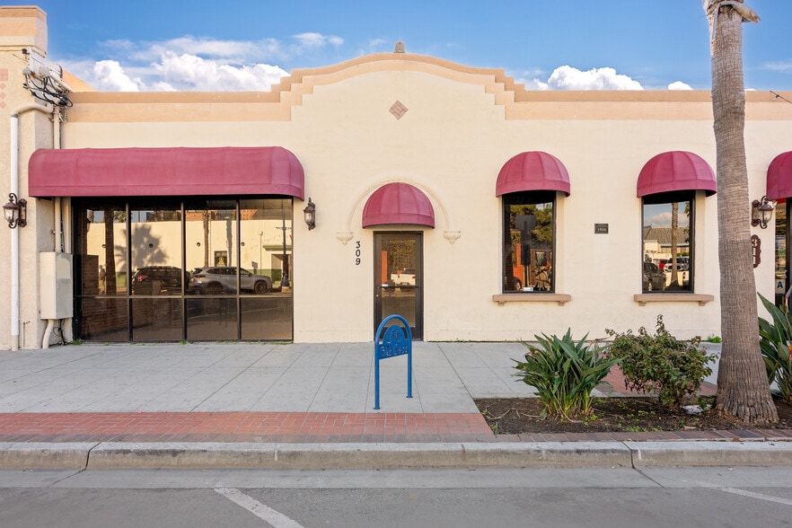 More Photos Of 309-311 N Tremont St, Oceanside Storefront For Lease