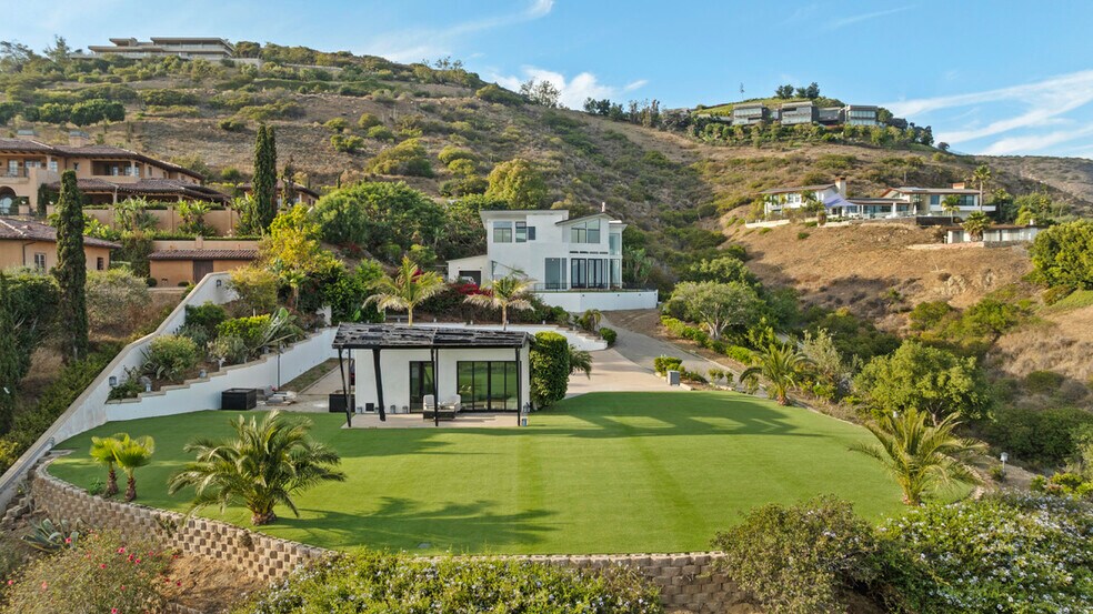 More Photos Of 6380 Meadows Ct, Malibu Rehabilitation Center For Lease