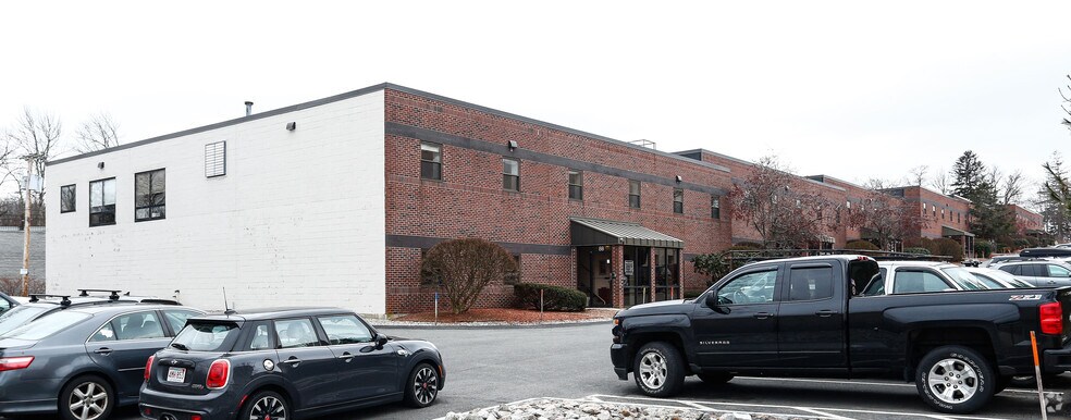 More Photos Of 471 Page St, Stoughton Warehouse For Lease