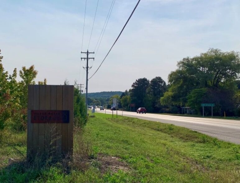 More Photos Of 7334 E Duck Lake Rd, Lake Leelanau Showroom For Lease