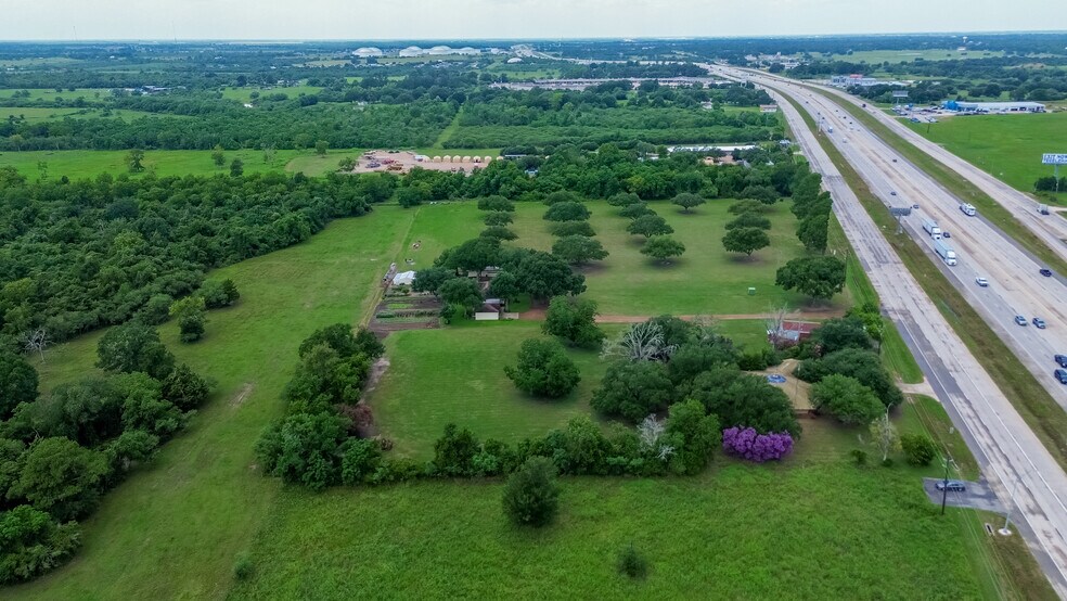 More Photos Of 4579 SE I 10 Frontage Rd, Sealy Land For Sale
