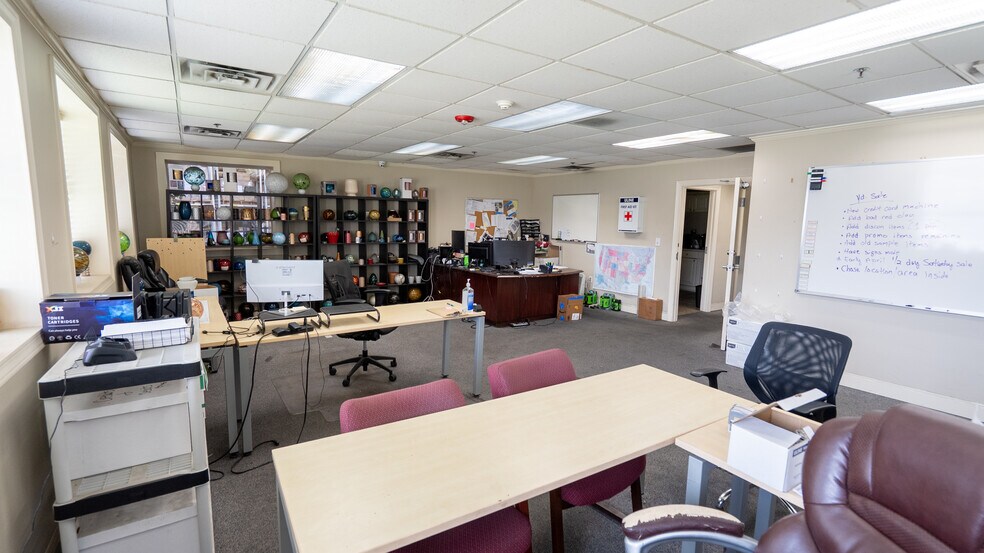 More Photos Of 70 Industrial Dr, Cartersville Warehouse For Sale