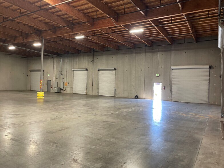 More Photos Of 315 Huss Dr, Chico Warehouse For Lease