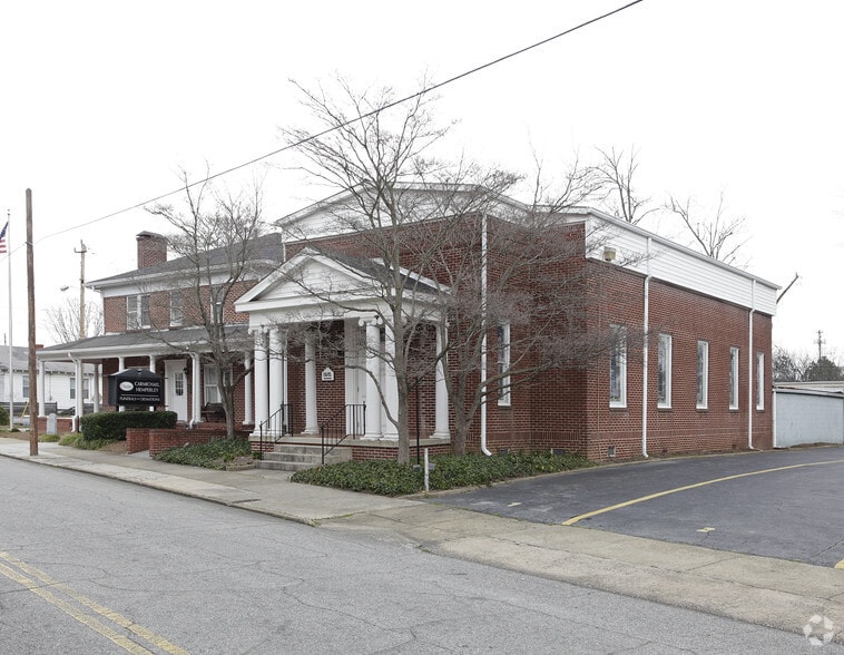 More Photos Of 2968 East Point St, Atlanta Funeral Home For Sale