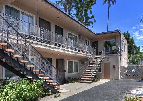 Primary Photo Of 5333 Bellingham Ave, Valley Village Apartments For Sale