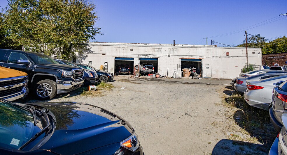 More Photos Of 4647 Cremen Rd, Temple Hills Service For Sale