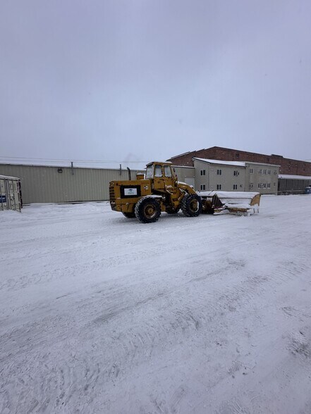 More Photos Of 10 Kelly Ave, Middleport Manufacturing For Lease