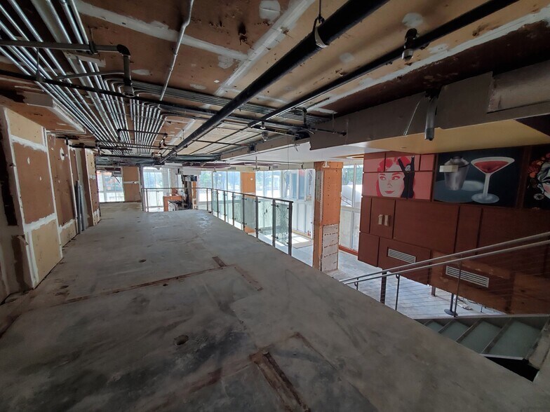 More Photos Of 50 Biscayne Blvd, Miami Multifamily For Sale