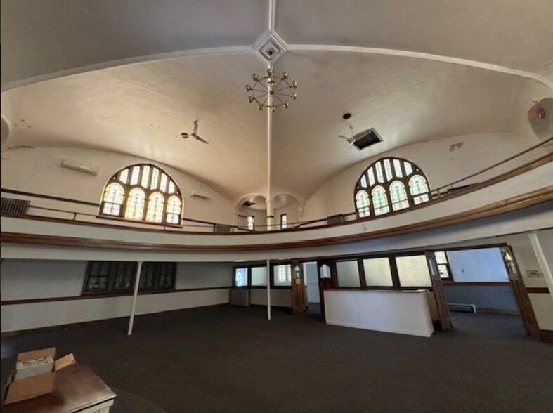 More Photos Of 1203 3rd Ave, Rockford Religious Facility For Sale