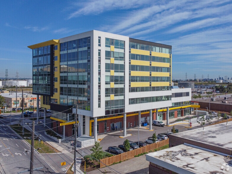 More Photos Of 1275 Finch Ave W, Toronto Medical For Lease