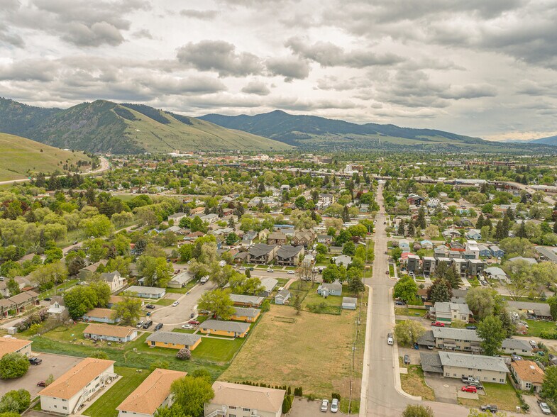 More Photos Of 819 Charlo St, Missoula Apartments For Sale