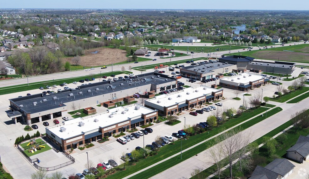 More Photos Of 94th St & University Ave, West Des Moines Unknown For Lease