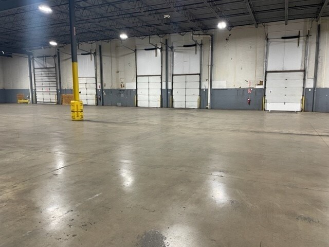 More Photos Of 3920 Space Dr, Dayton Warehouse For Lease