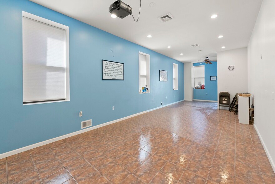 More Photos Of 268-270 Washington Ave, Belleville Office For Lease