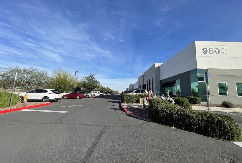 More Photos Of 9802 N 91st Ave, Peoria Warehouse For Lease