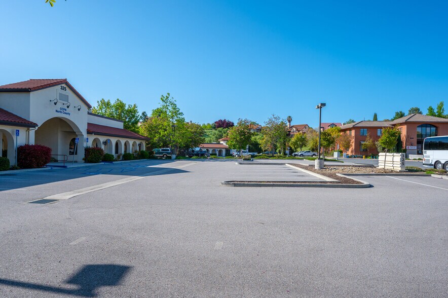 More Photos Of 325 Posada Ln, Templeton Healthcare For Lease