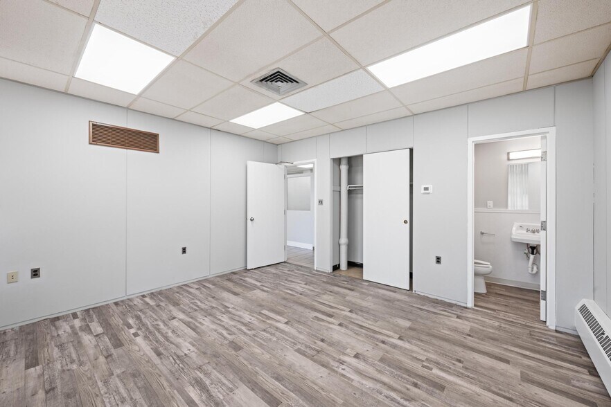 More Photos Of 325 Bridge St, Old Forge Manufacturing For Lease