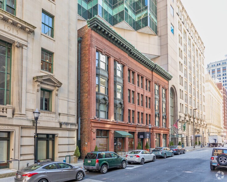 More Photos Of 225-231 E Redwood St, Baltimore Office For Lease