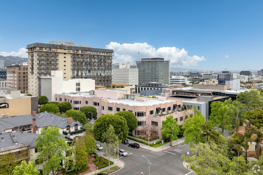 More Photos Of 150 S Rodeo Dr, Beverly Hills Office For Lease