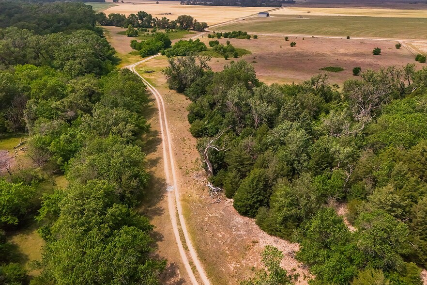 More Photos Of 9111 Long View Road, Burrton Land For Sale