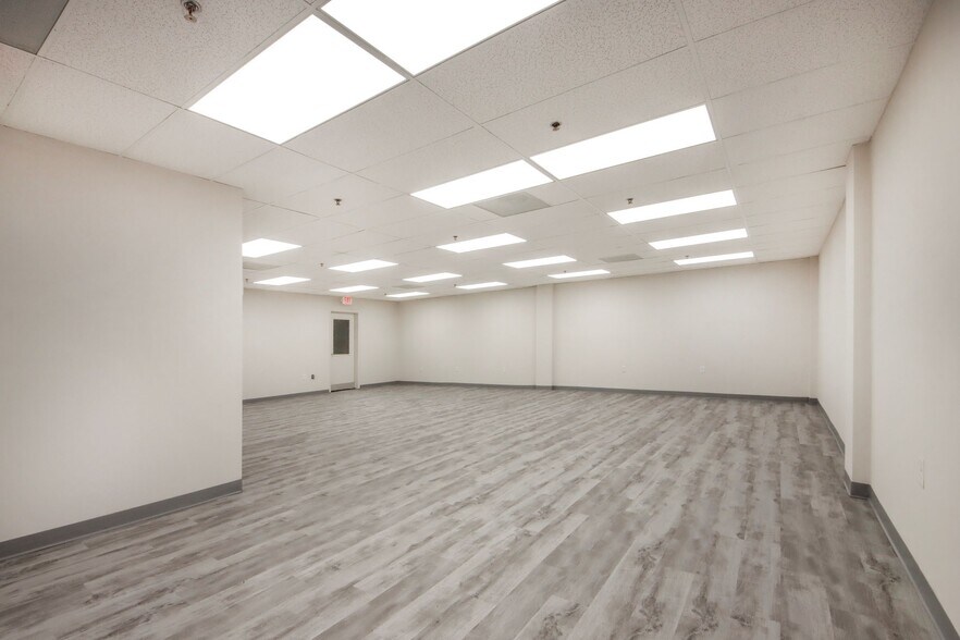 More Photos Of 6630 NW 16th Ter, Fort Lauderdale Warehouse For Lease