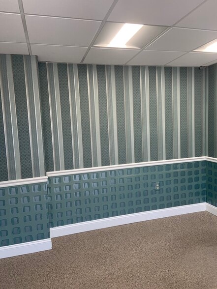 More Photos Of 2 Professional Dr, Gaithersburg Office For Lease