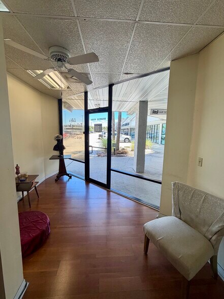 More Photos Of 1505 Atlantic Blvd, Neptune Beach Unknown For Lease