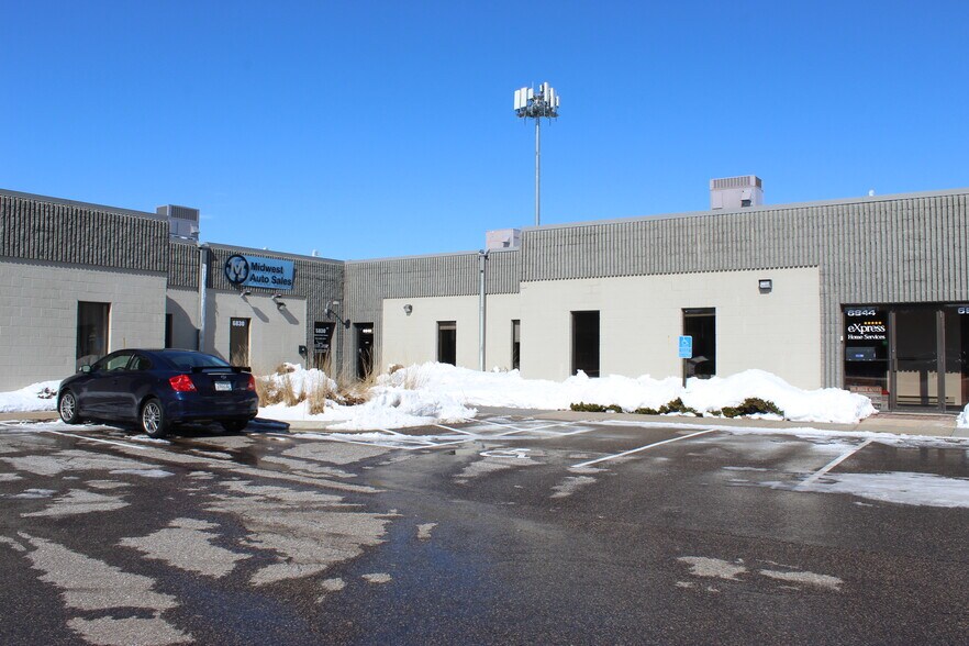 More Photos Of 6820-6848 Washington Ave S, Eden Prairie Showroom For Lease