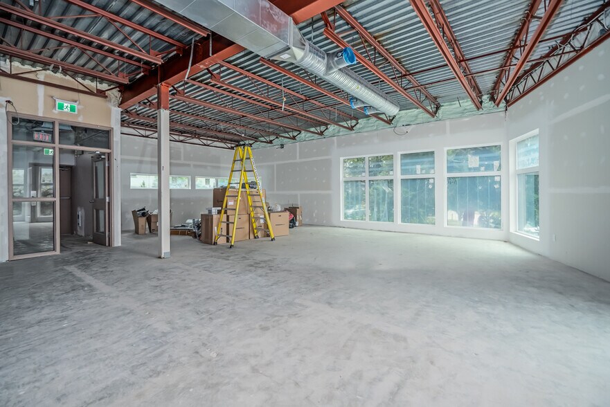 More Photos Of 3455 Victoria Dr, Vancouver Office For Lease