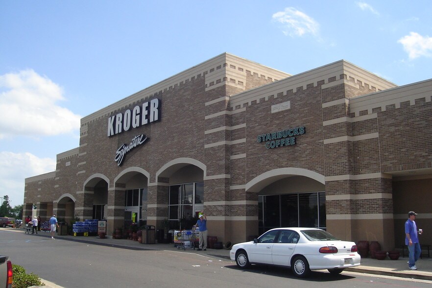 Primary Photo Of 1400 MacArthur Dr, Alexandria Storefront For Lease