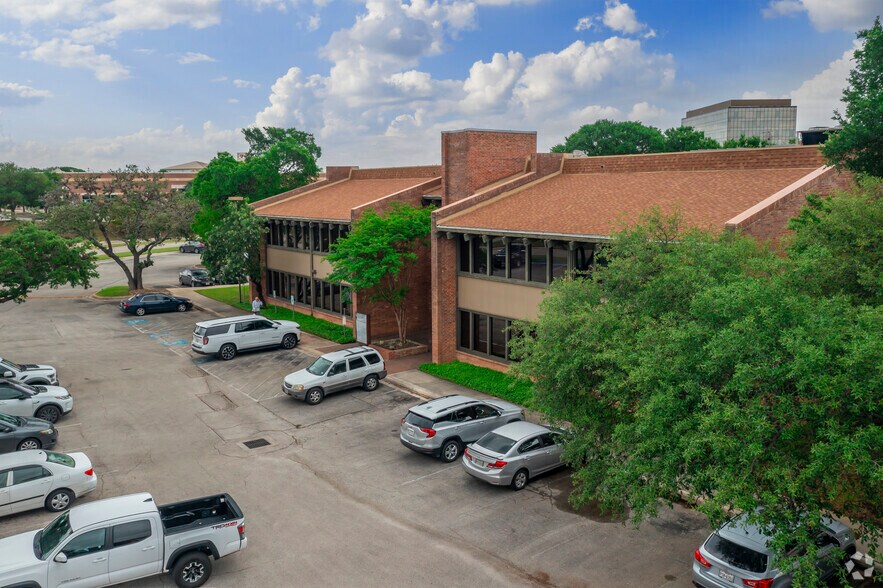 More Photos Of 6800 Park Ten Blvd, San Antonio Unknown For Lease