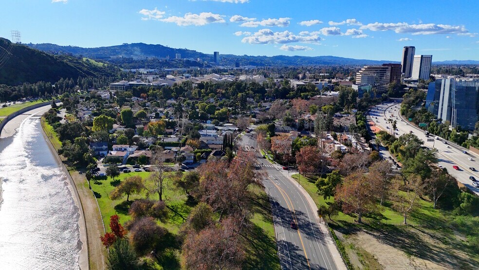 More Photos Of 2912 W Riverside Dr, Burbank Apartments For Sale
