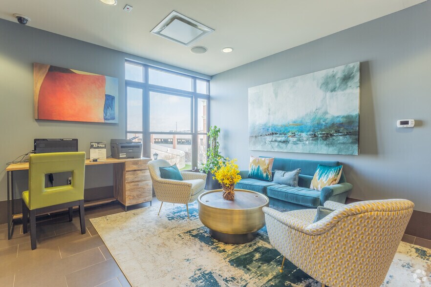 More Photos Of 670 Downey Green, Hampton Apartments For Sale