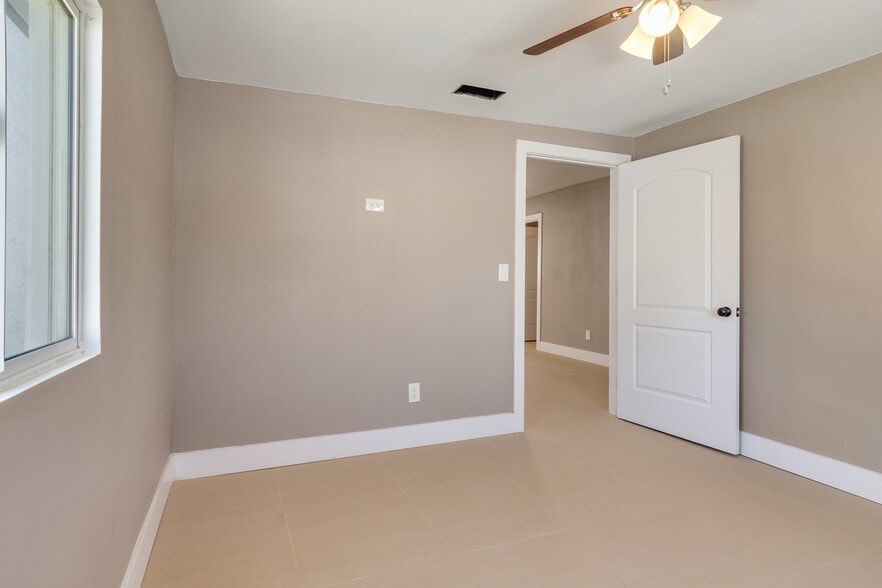 More Photos Of 19620 Temescal Canyon Rd, Corona Specialty For Sale