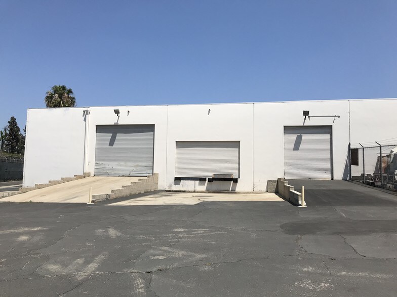 More Photos Of 551 W Crowther Ave, Placentia Warehouse For Sale