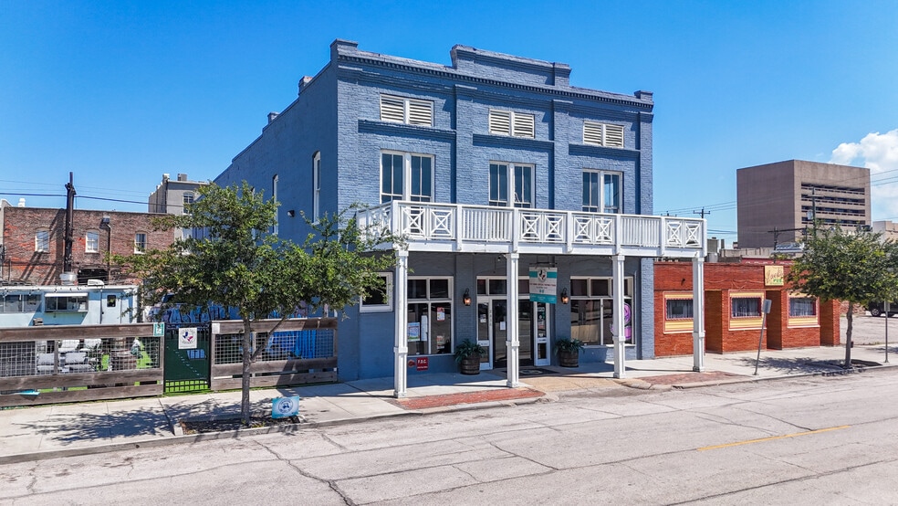 More Photos Of 2416 Post Office St, Galveston Storefront Retail Residential For Sale
