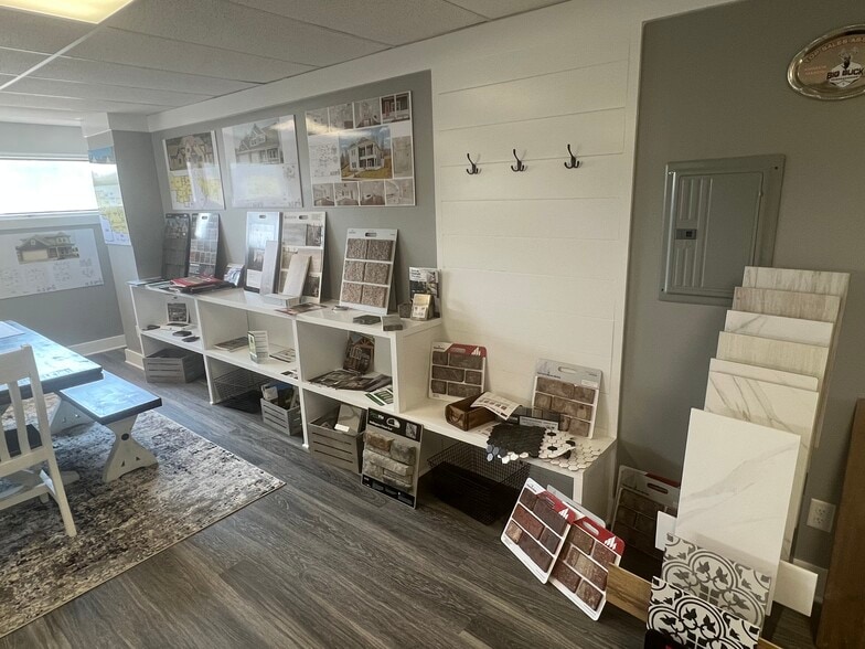 More Photos Of 2850 Westside Dr, Cleveland Medical For Lease
