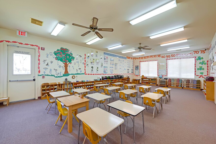 More Photos Of 8644 Beverlyhill St, Houston Schools For Sale