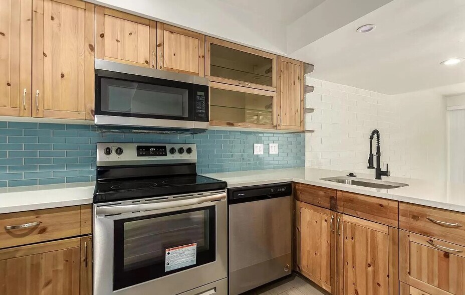 More Photos Of 7325 E Belleview St, Scottsdale Apartments For Sale