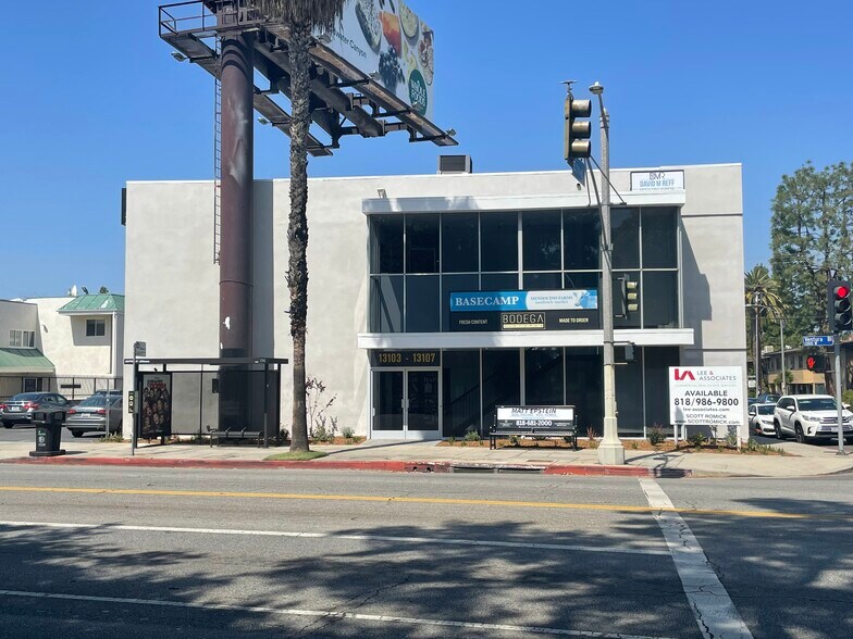 More Photos Of 13103-13107 Ventura Blvd, Studio City Loft Creative Space For Lease
